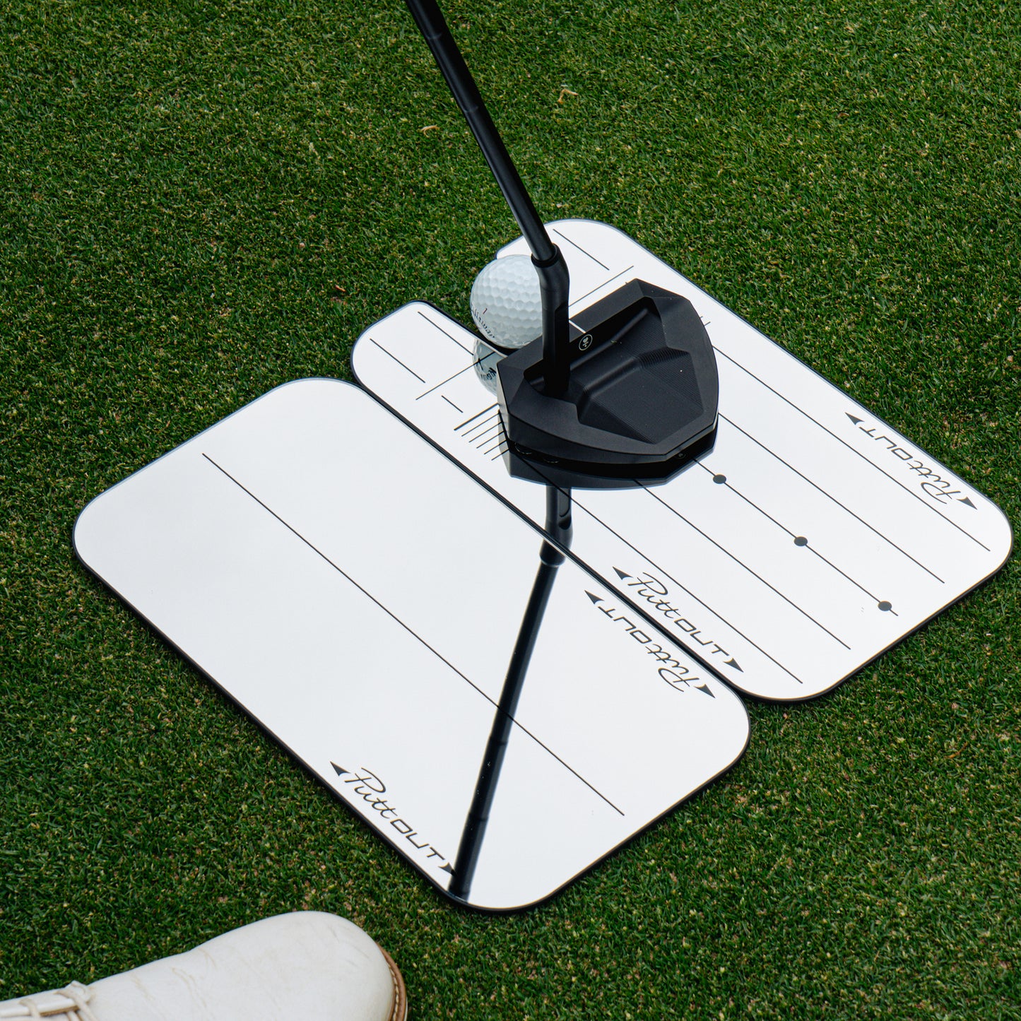 PuttOUT Tour Mirror